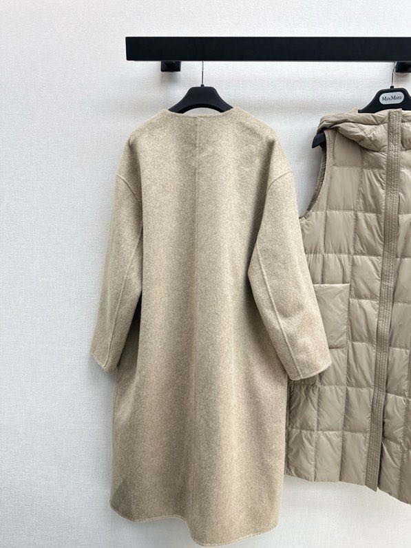 Пальто шерстяное с дллинным пуховым жилетом фото 3