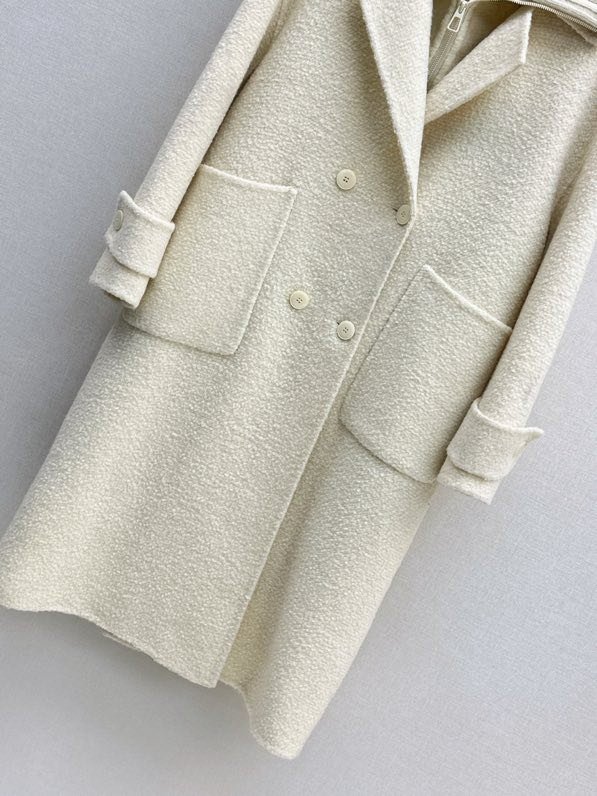 Пальто шерстяное с дллинным пуховым жилетом фото 6