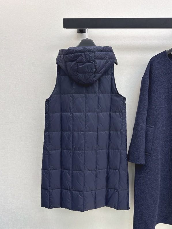 Пальто шерстяное с дллинным пуховым жилетом фото 6