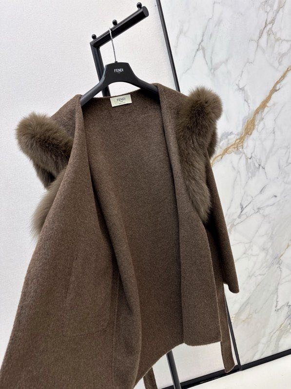Пальто шерстяное с лисьим мехом фото 8