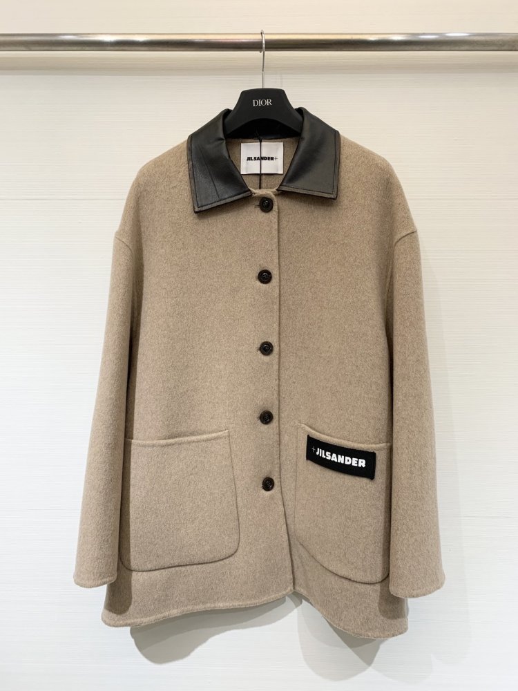 Coat wool women's