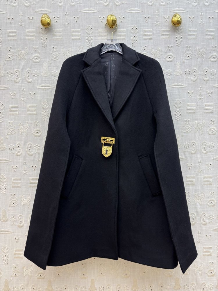 Пальто вовняне жіноче