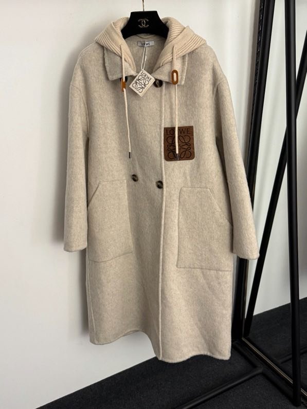 Пальто шерстяное женское