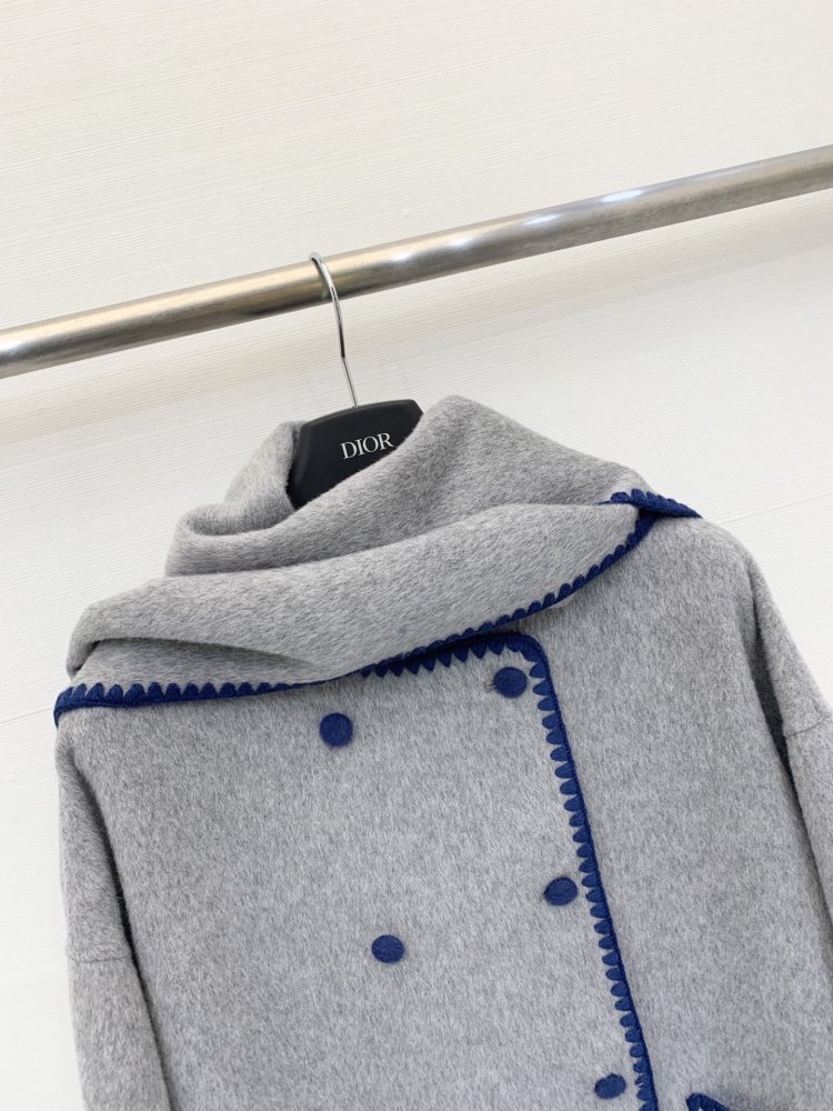 Пальто шерстяное женское фото 4