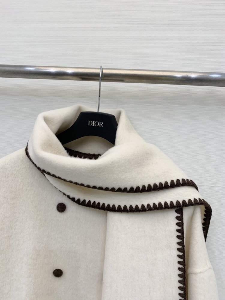 Пальто шерстяное женское фото 4