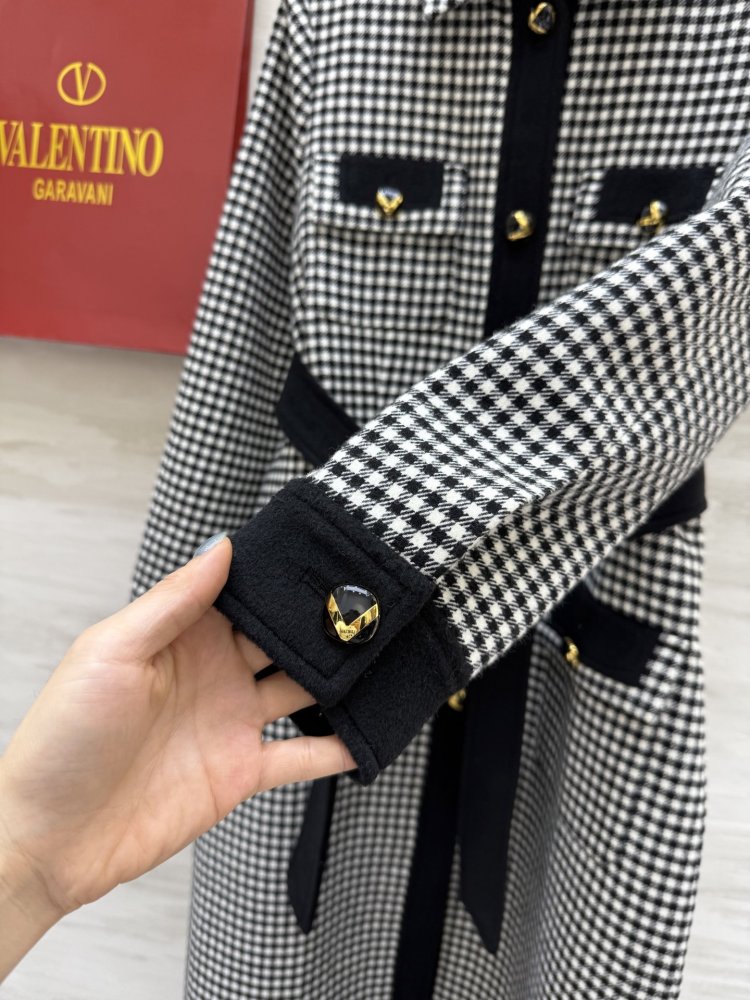 Пальто шерстяное женское фото 4