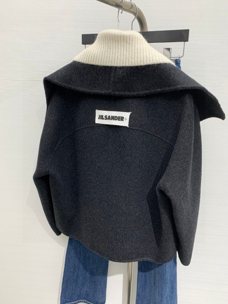 Пальто вовняне жіноче фото 6