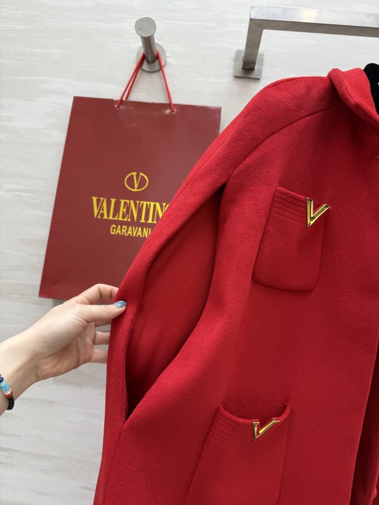 Пальто шерстяное женское фото 8