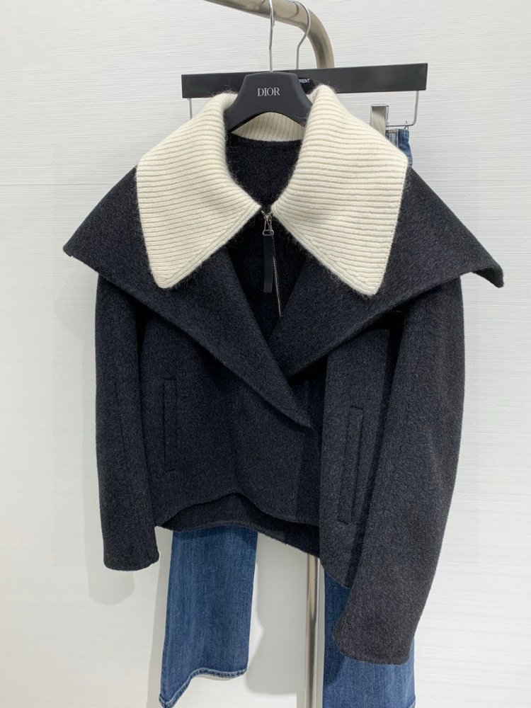 Пальто вовняне жіноче фото 9