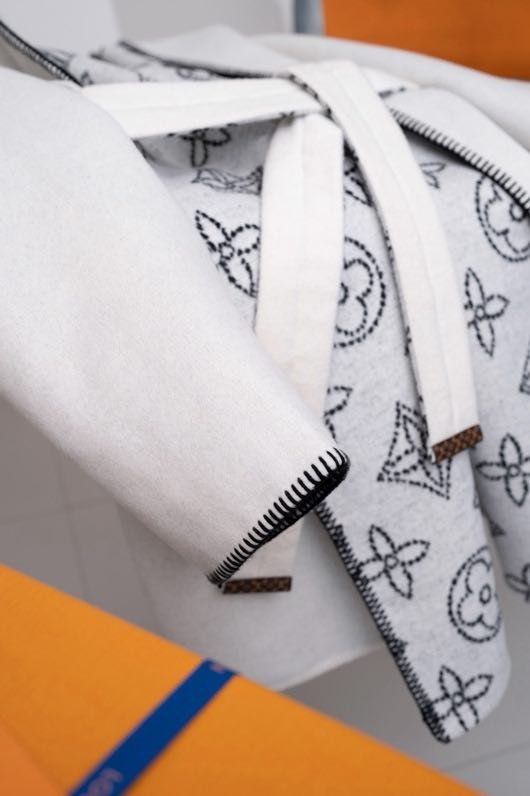 Пальто шерстяное фото 4