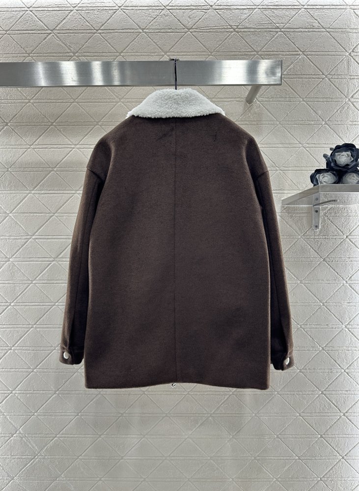 Пальто средней длины с лацканами фото 2