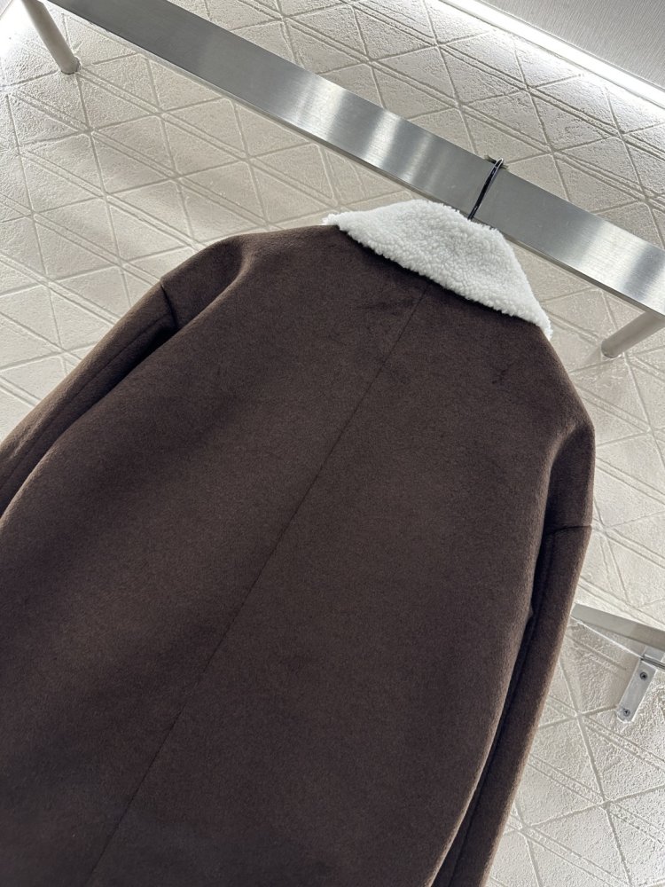 Пальто средней длины с лацканами фото 4