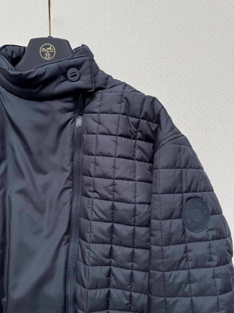 Пальто середньої довжини жіноче фото 5