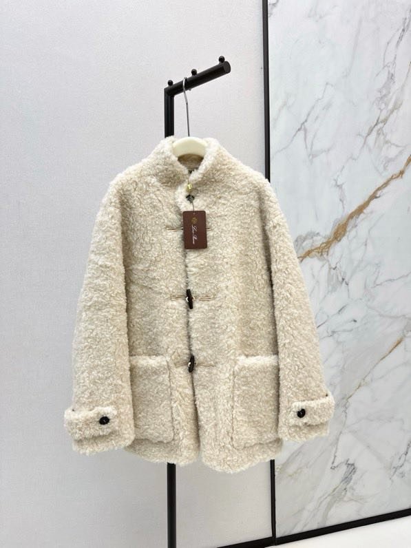 Пальто свободного кроя