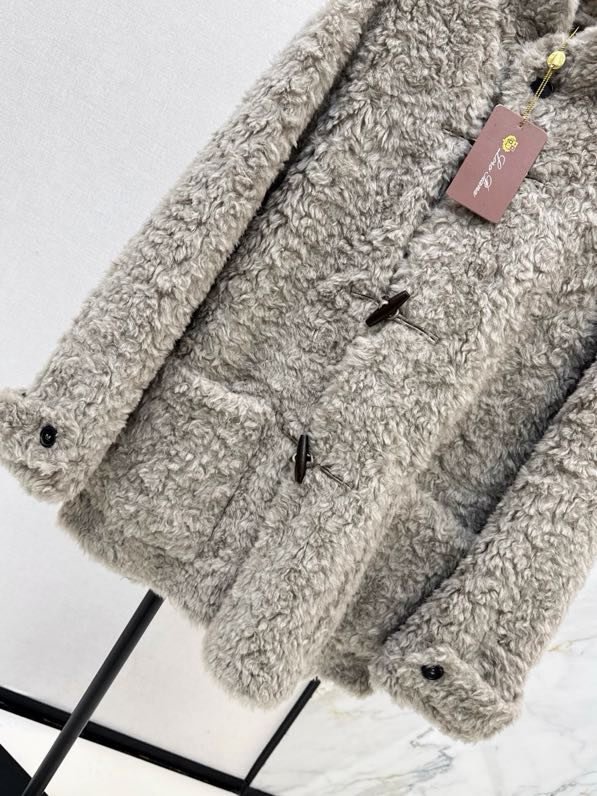 Пальто свободного кроя фото 3