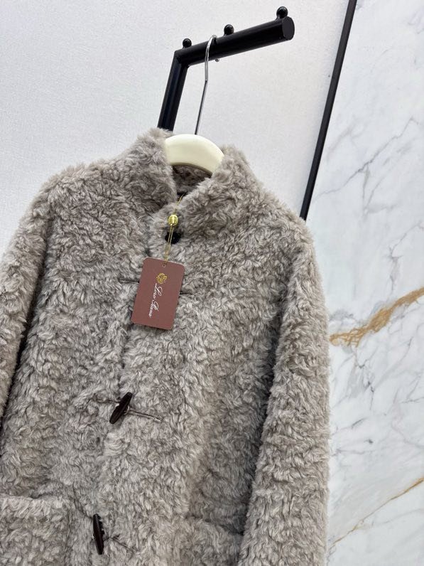 Пальто свободного кроя фото 4