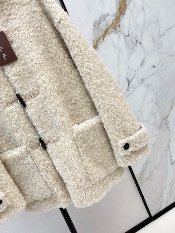 Пальто свободного кроя фото 8