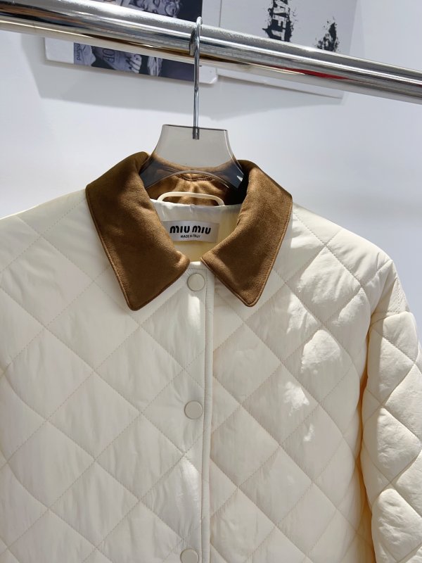 Пальто женское с бархатным воротником фото 2