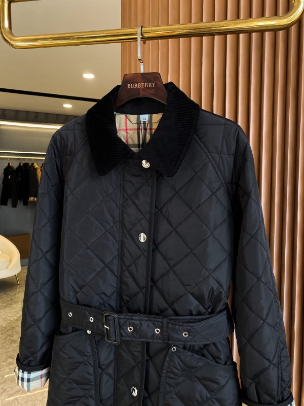 Пальто женское с бархотным воротником фото 3