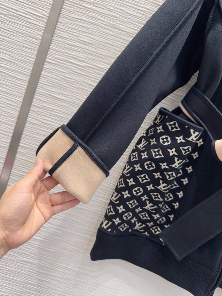 Пальто женское с поясом фото 6