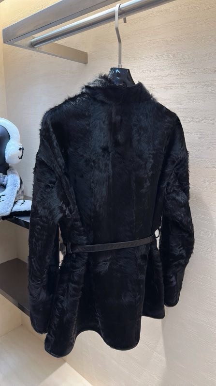 Coat women's from belt фото 6