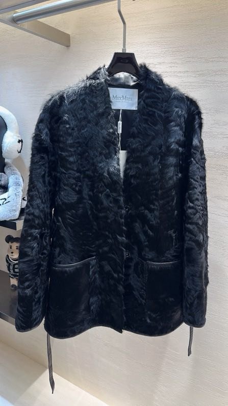 Coat women's from belt фото 8