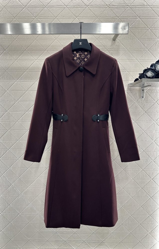 Пальто жіноче