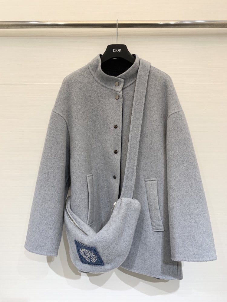 Пальто жіноче