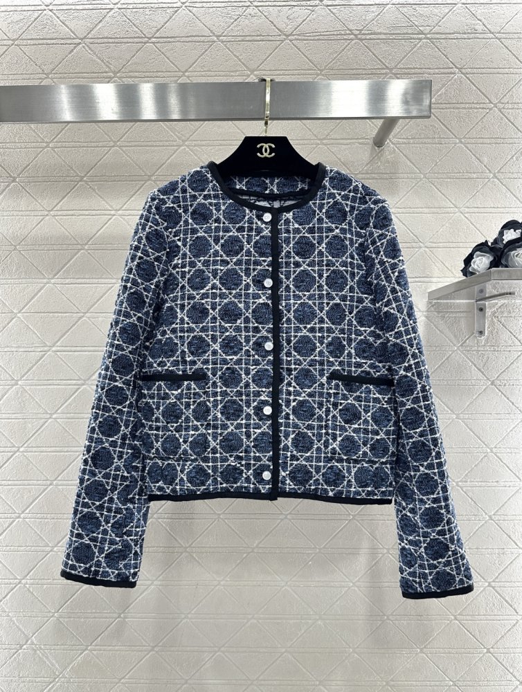 Пальто жіноче