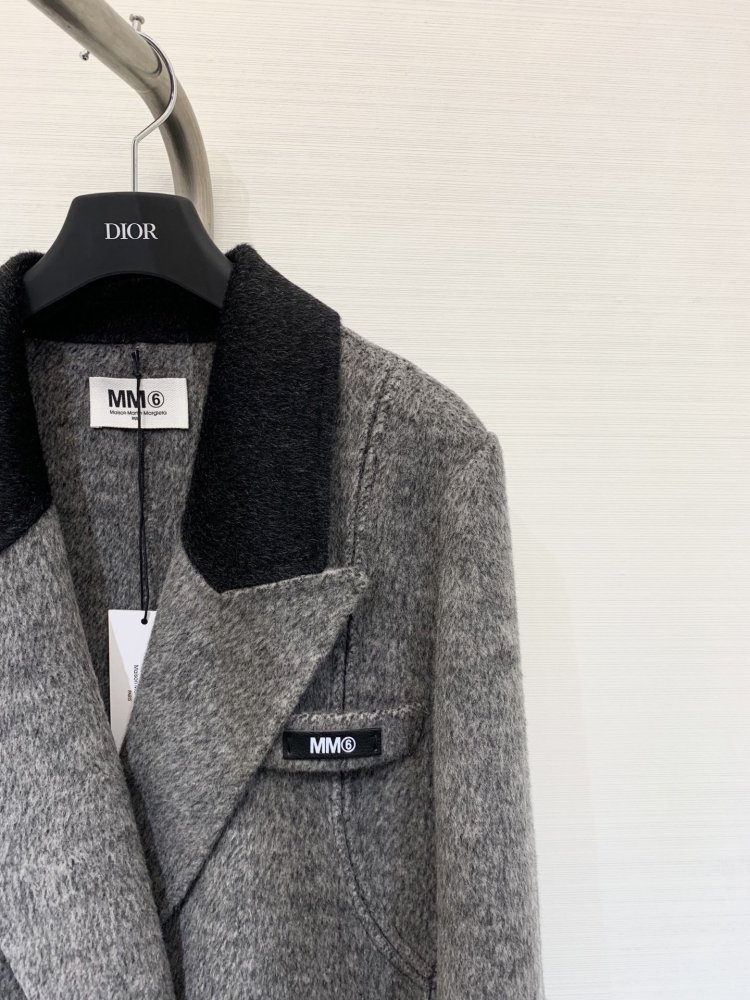 Coat women's фото 3