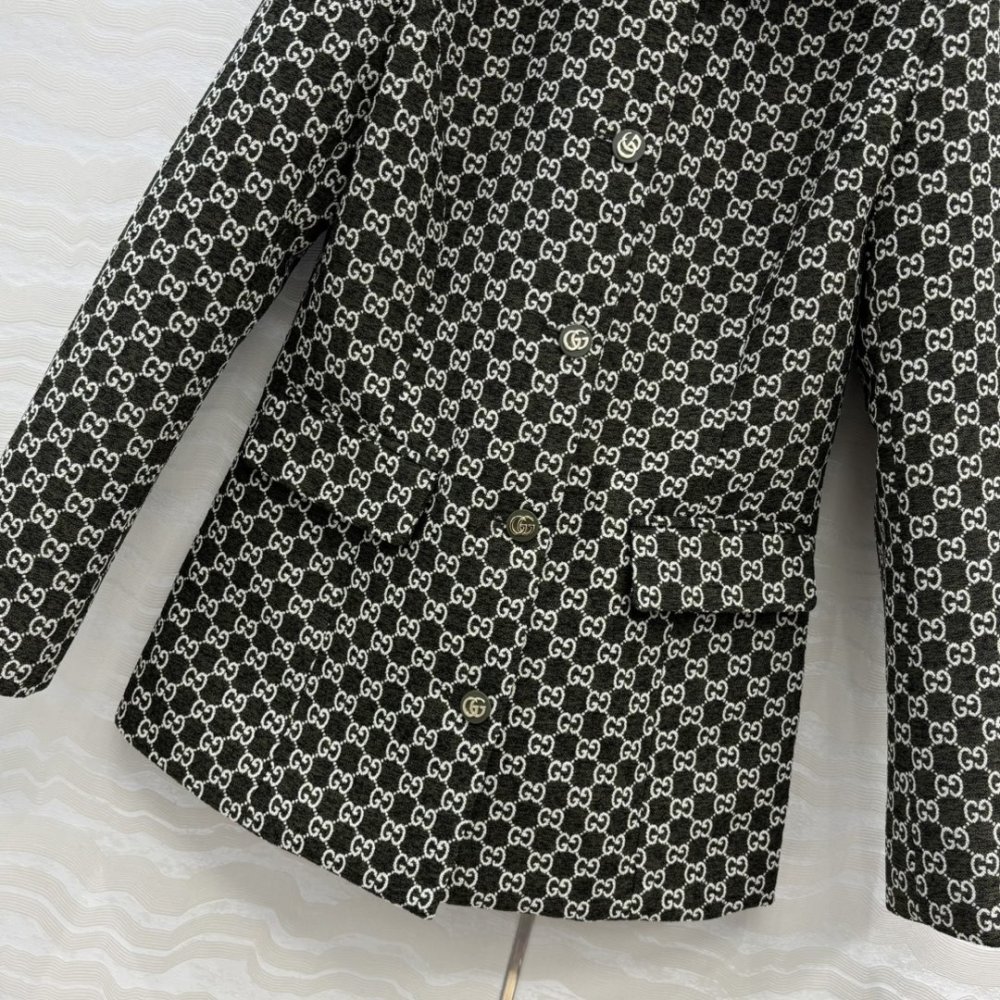 Coat women's фото 6