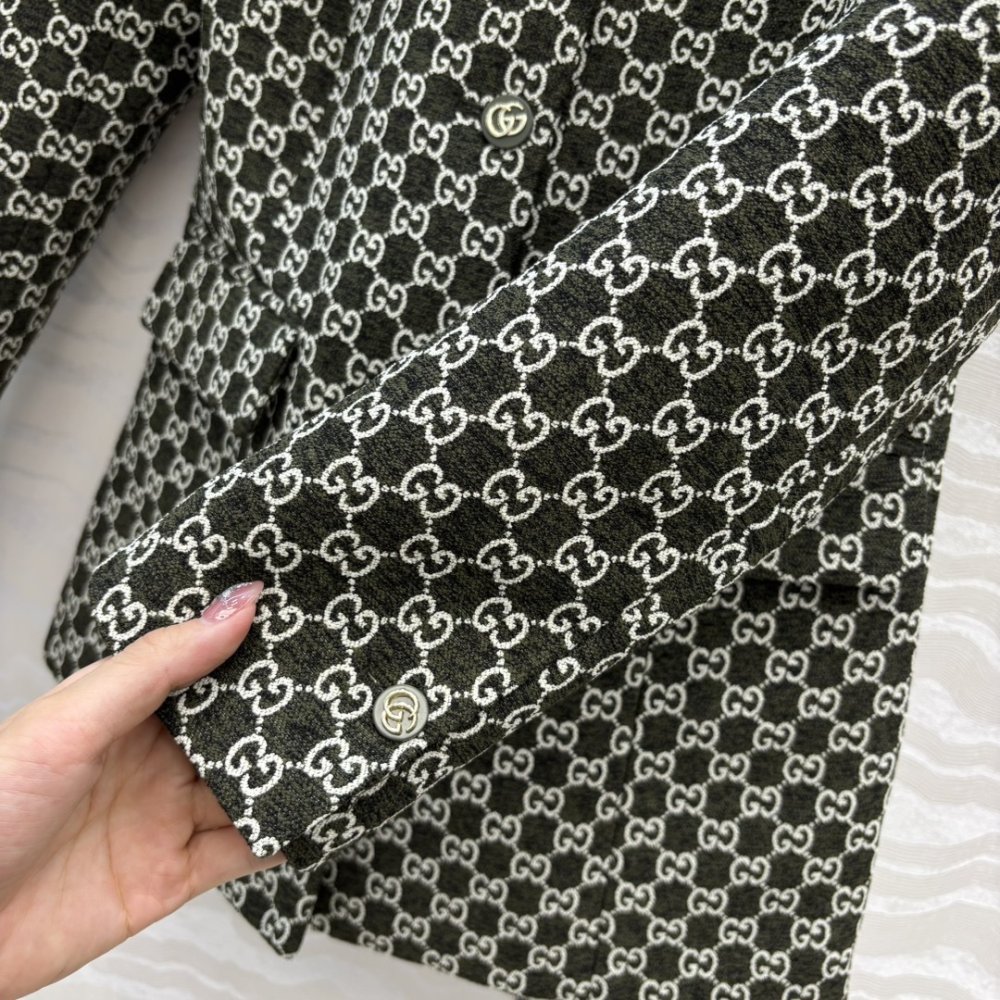 Coat women's фото 7