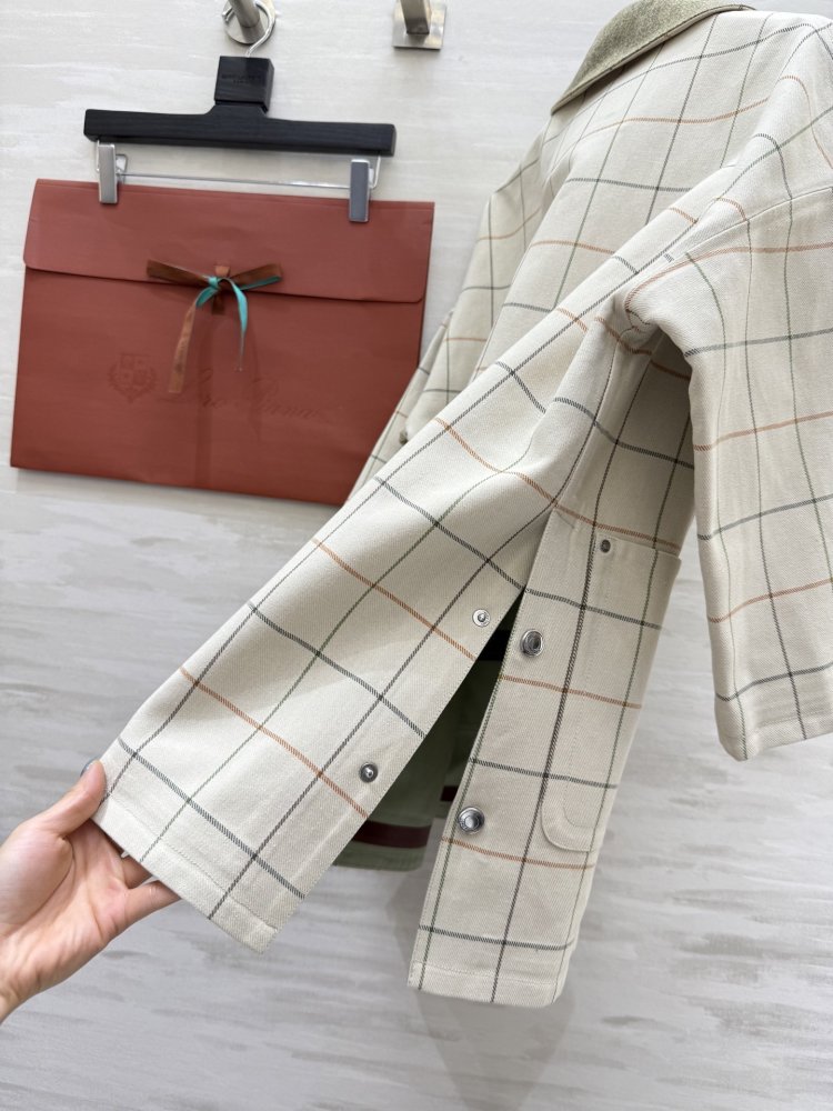 Coat women's фото 7