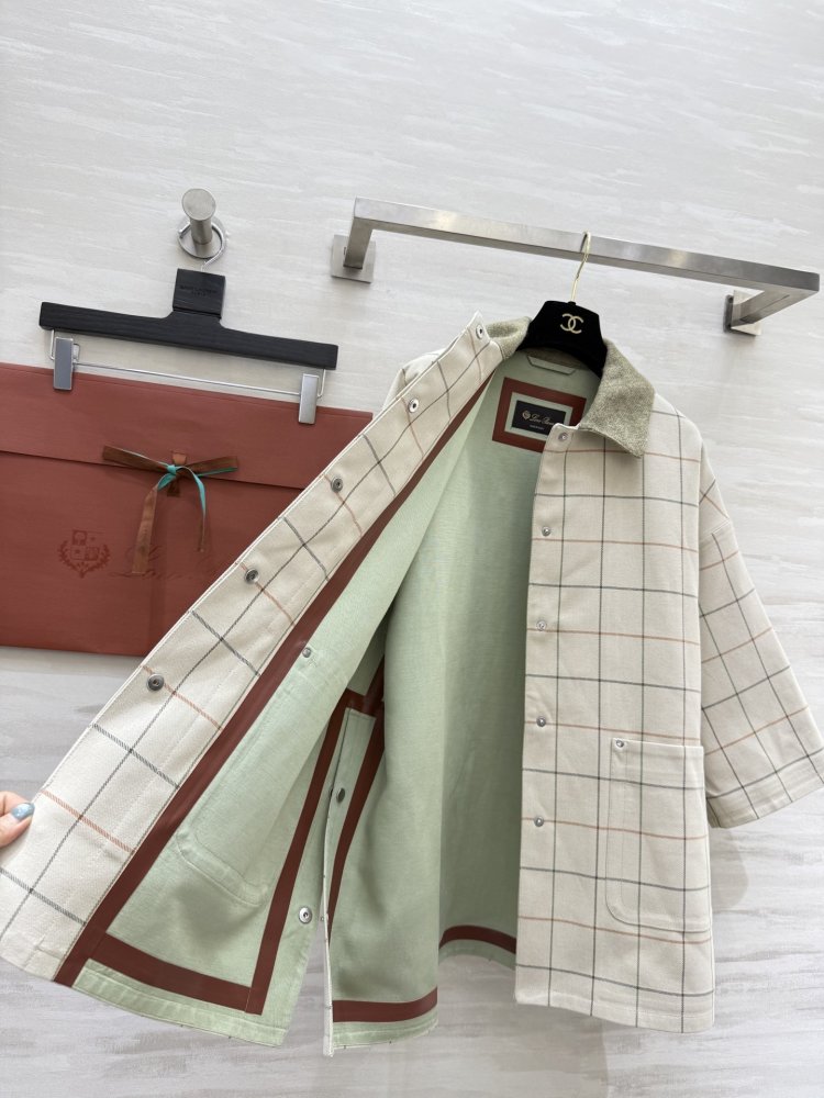 Coat women's фото 8