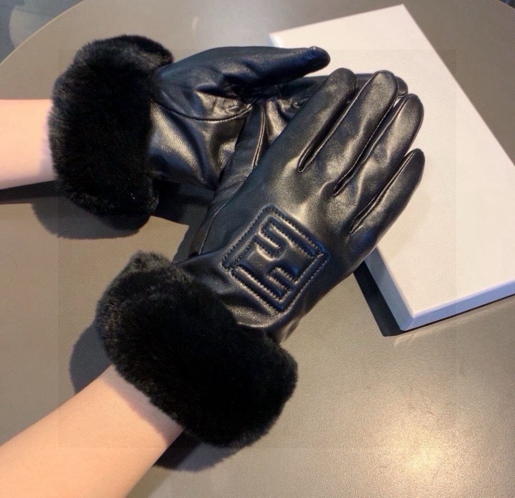 Gloves leather women's