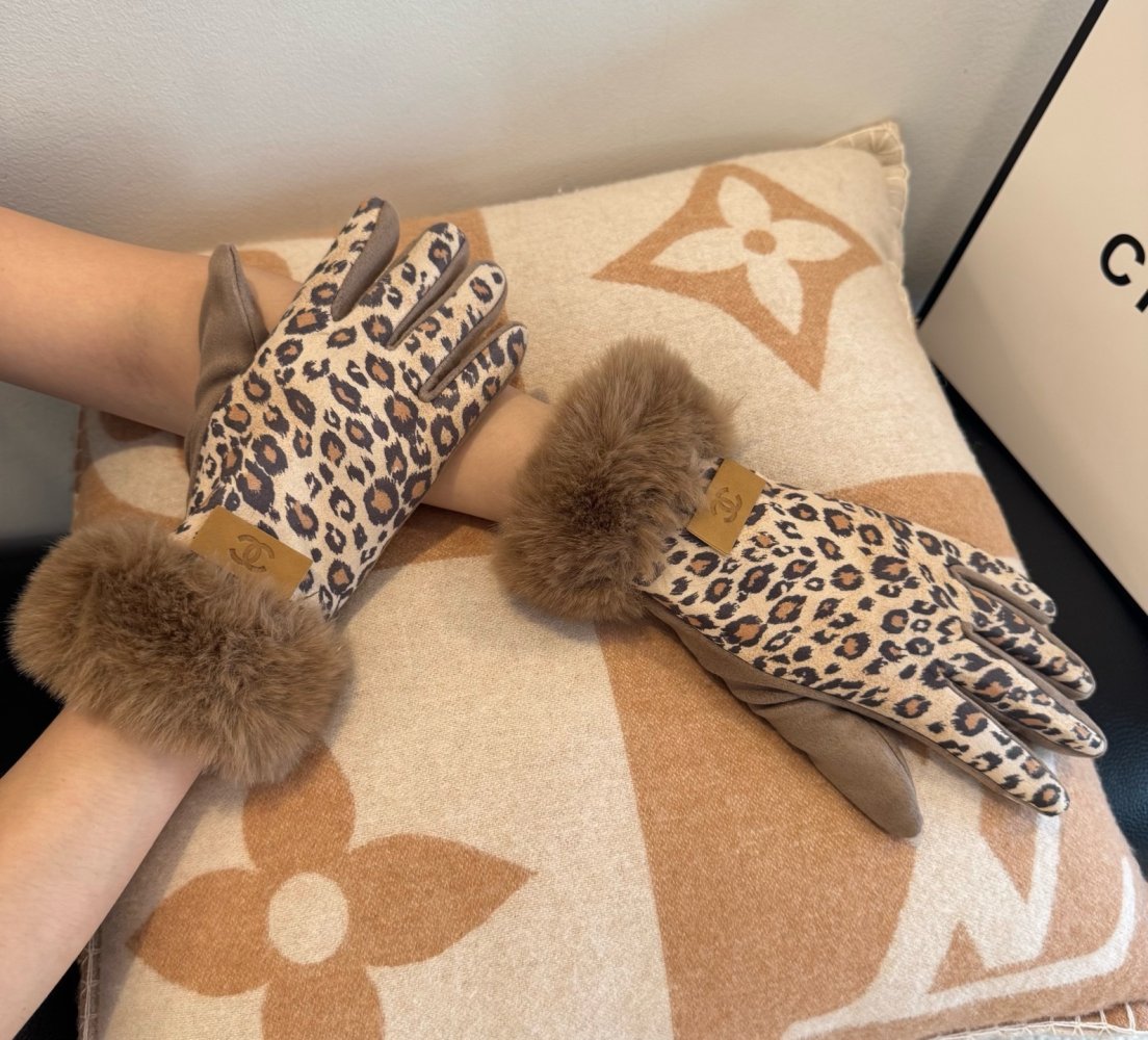 Перчатки кожаные женские