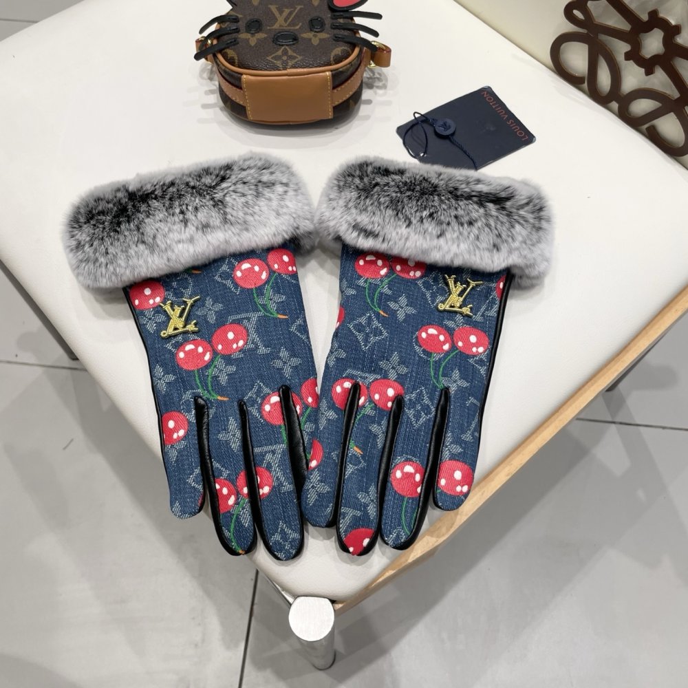 Перчатки кожаные женские