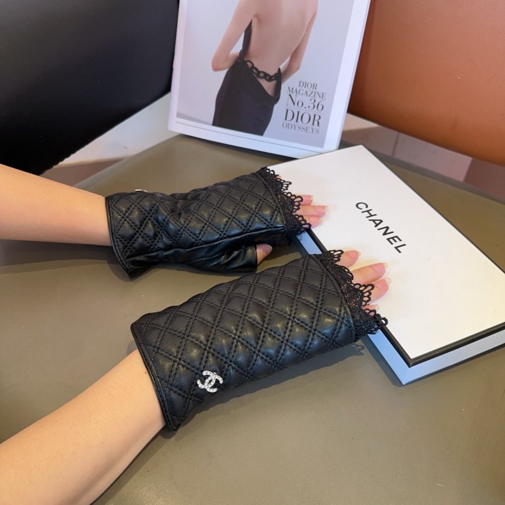 Рукавички шкіряні жіночі