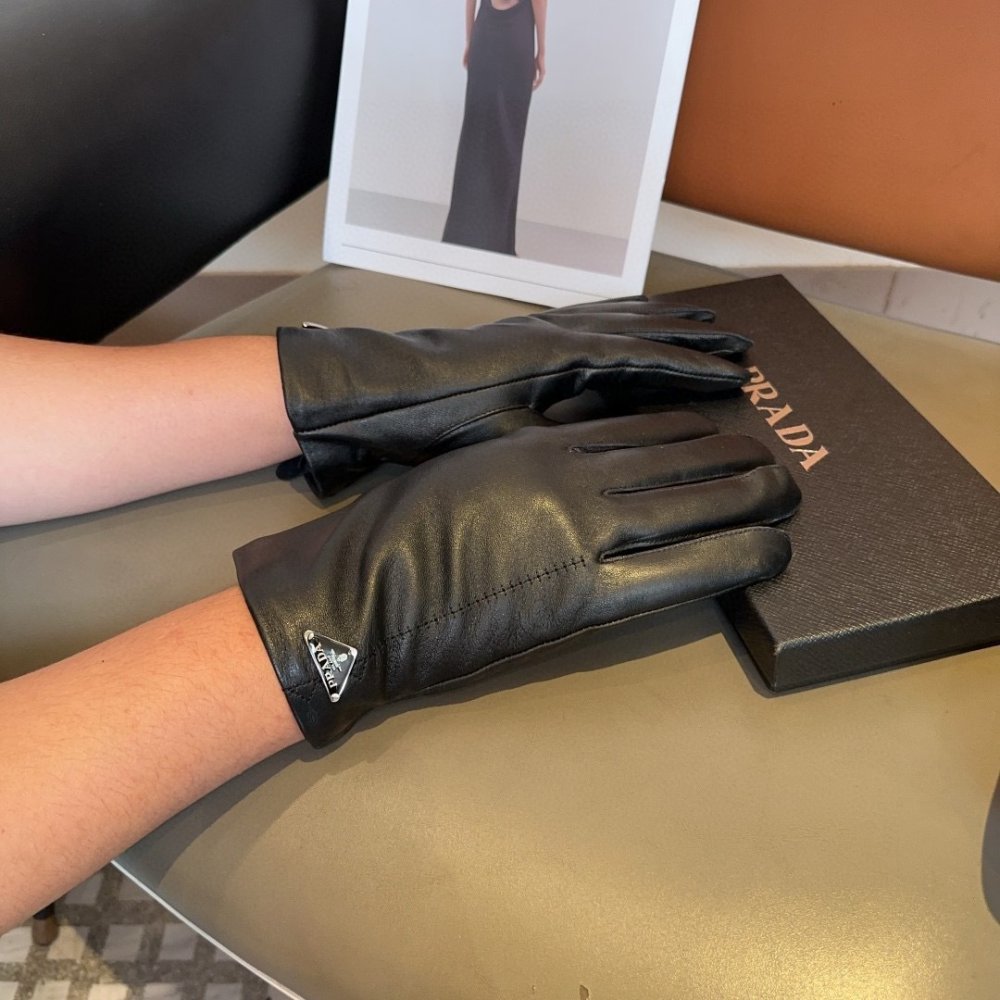 Gloves leather women's