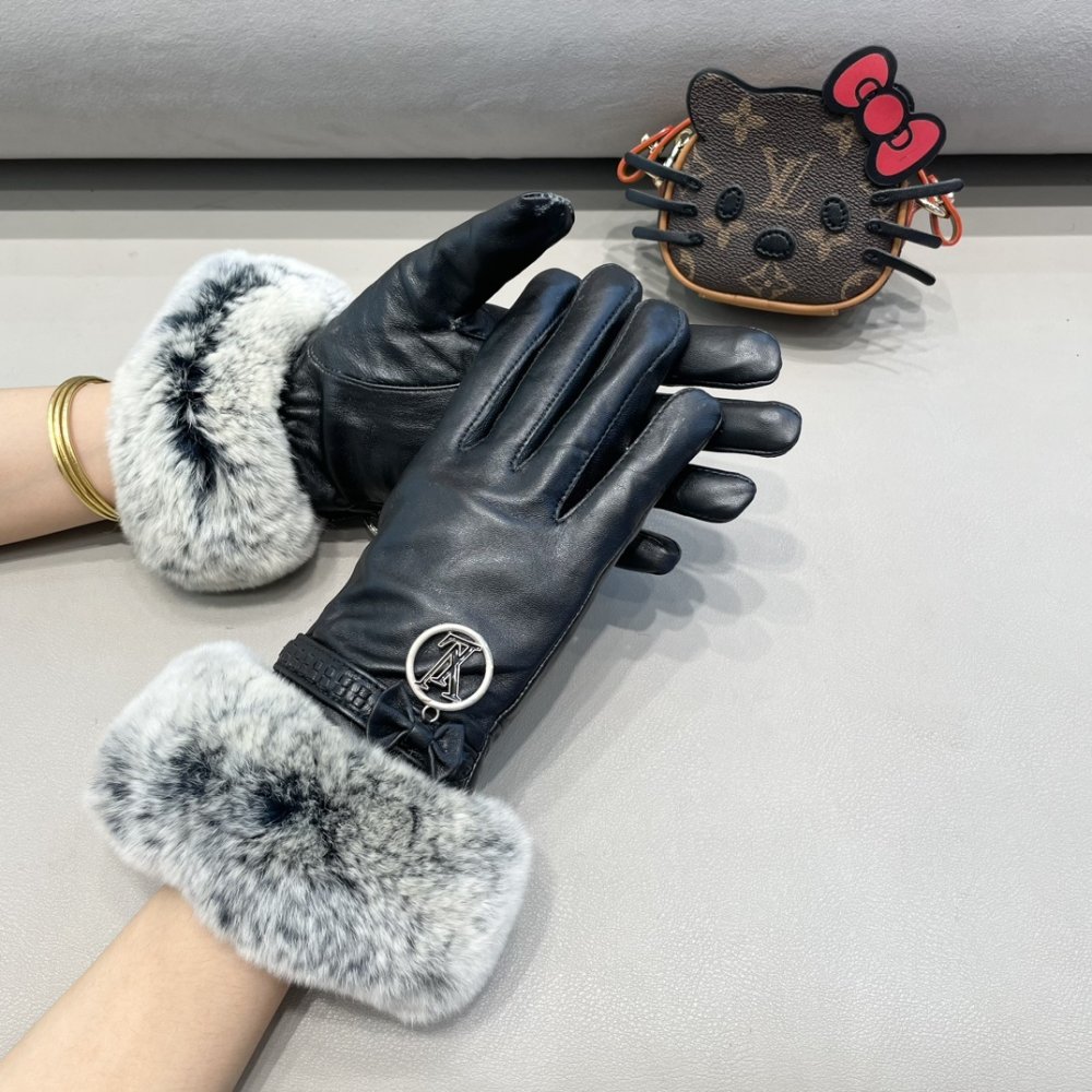 Gloves leather women's