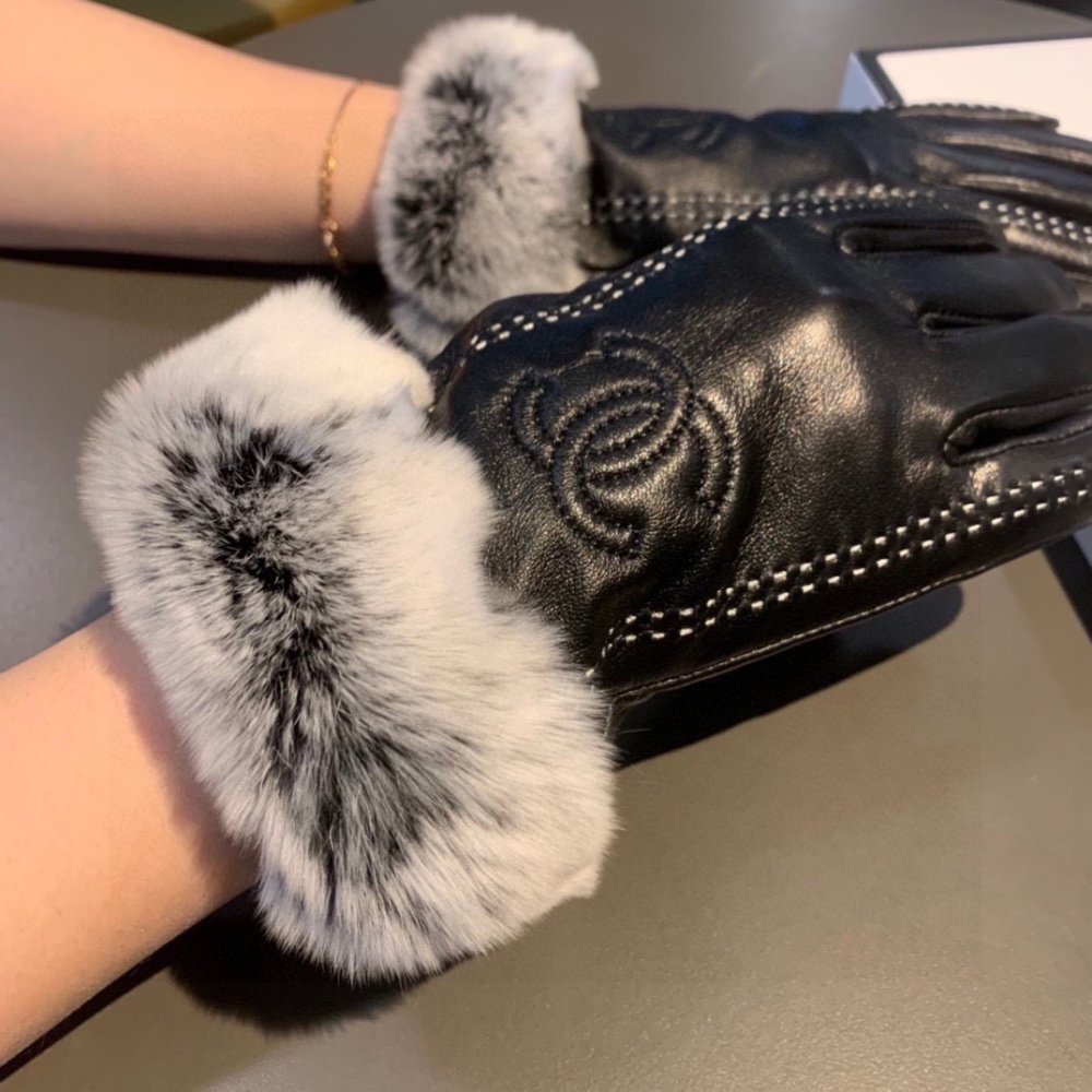 Gloves leather women's