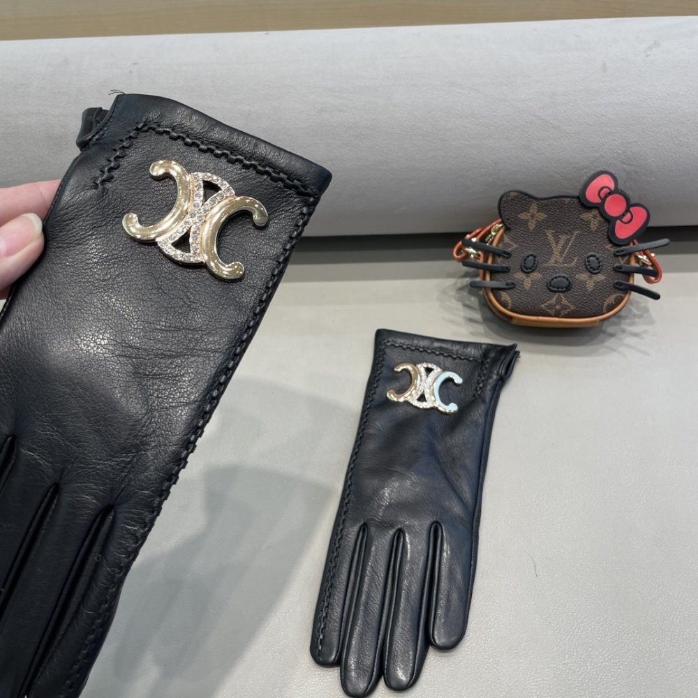 Перчатки кожаные женские фото 2