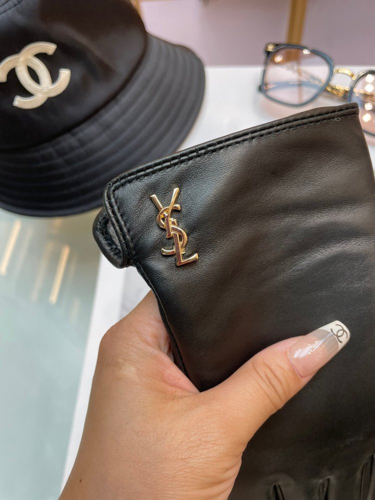 Перчатки кожаные женские фото 3