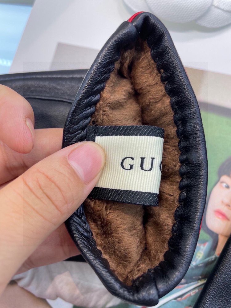 Перчатки кожаные женские фото 3