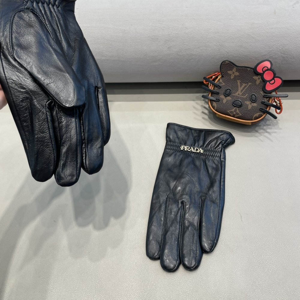 Перчатки кожаные женские фото 5