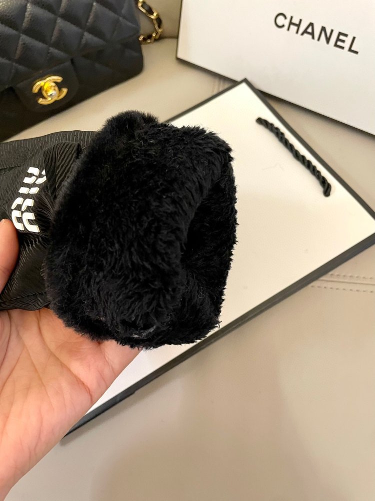 Перчатки кожаные женские фото 6