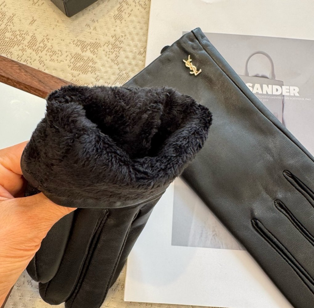 Перчатки кожаные женские фото 6