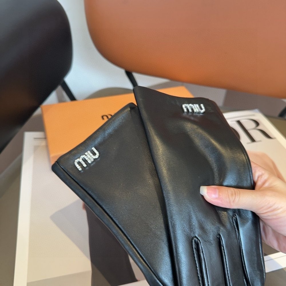 Перчатки кожаные женские фото 9