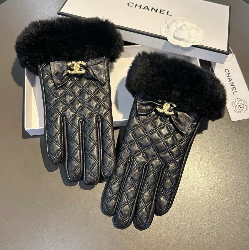 Gloves leather
