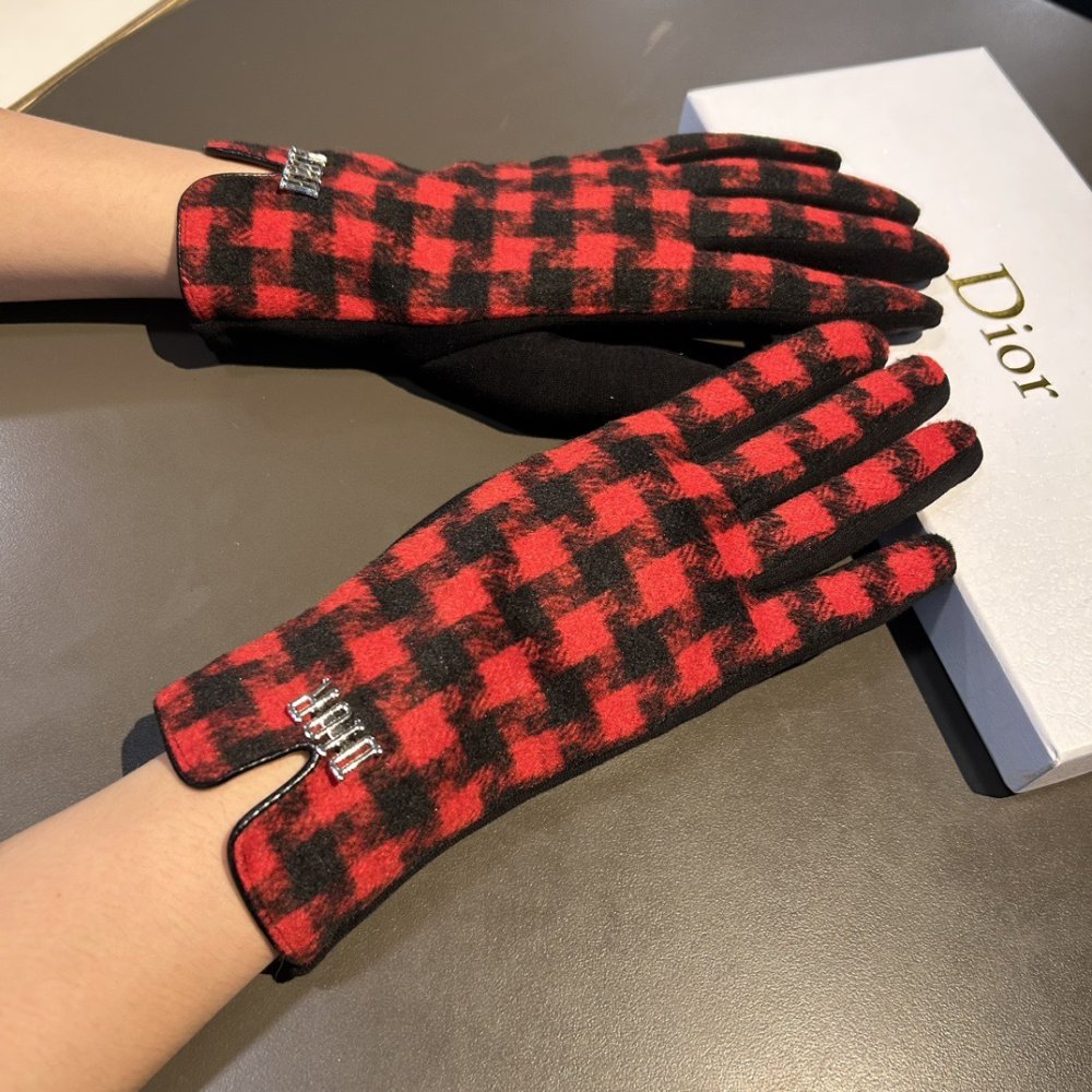 Gloves woolen women's